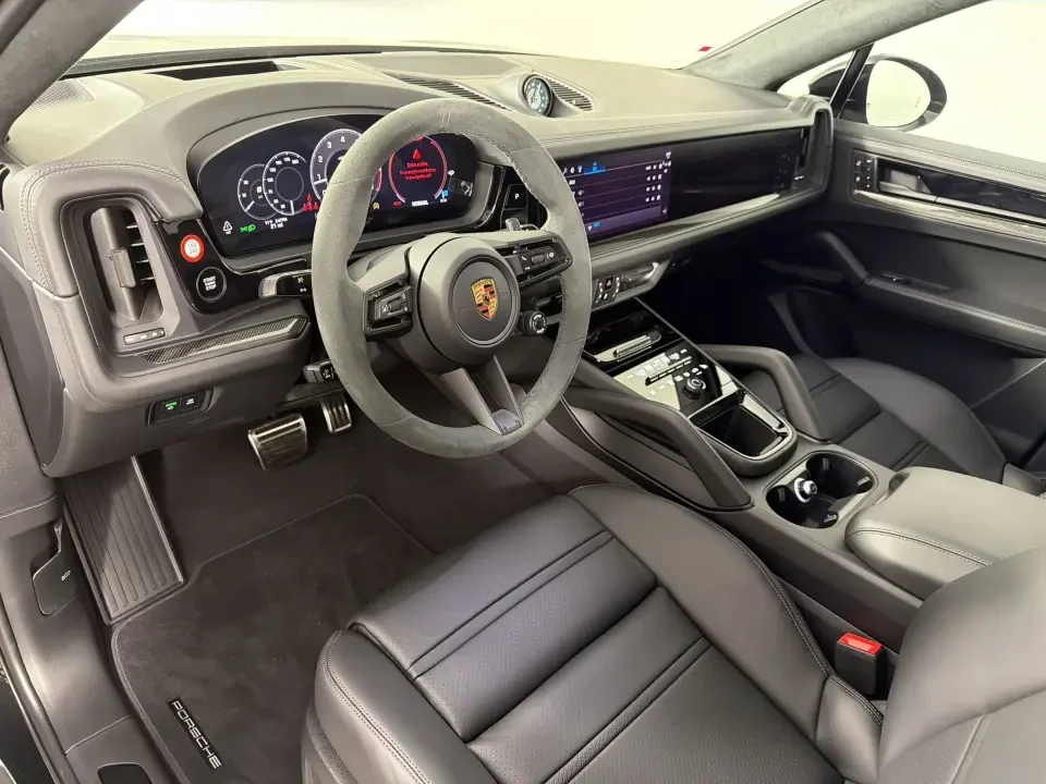 2026 Porsche 9Y0/9Y3 Cayenne GTS - Image 31 of 31
