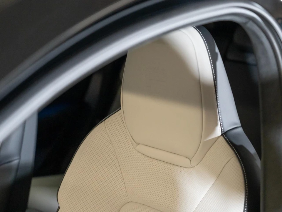 2026 Porsche 9Y0/9Y3 Cayenne GTS - Image 25 of 29