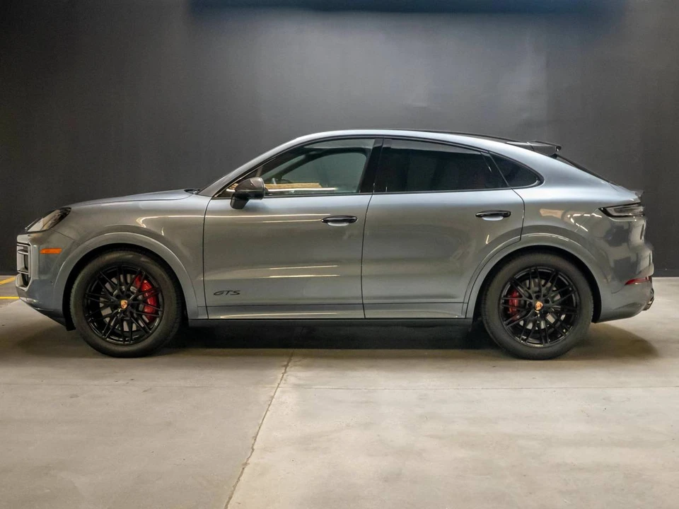 2026 Porsche 9Y0/9Y3 Cayenne GTS - Image 2 of 5