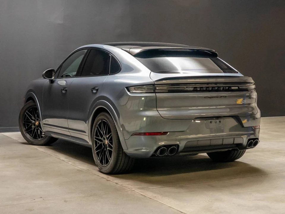 2026 Porsche 9Y0/9Y3 Cayenne GTS - Image 3 of 5
