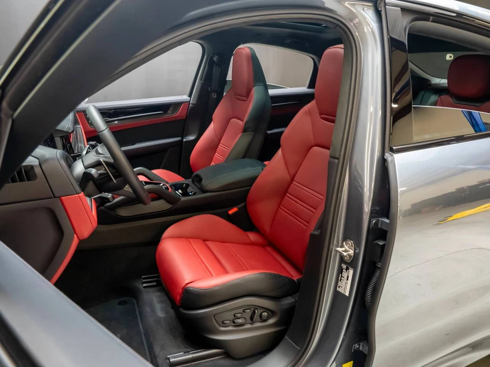 2026 Porsche 9Y0/9Y3 Cayenne GTS - Image 5 of 5