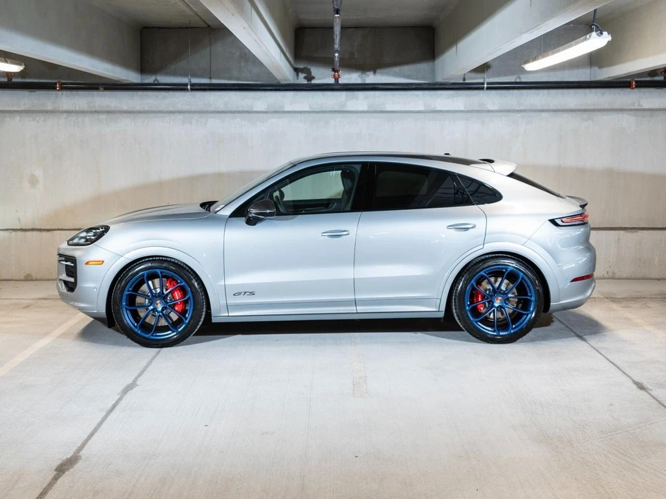 2026 Porsche 9Y0/9Y3 Cayenne GTS - Image 2 of 28