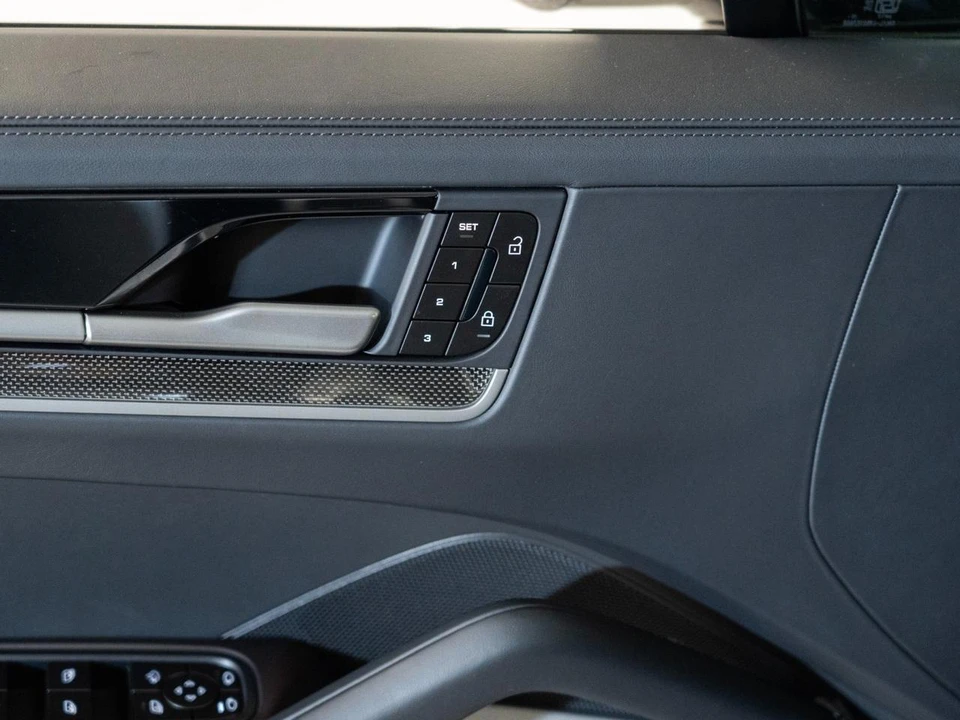 2026 Porsche 9Y0/9Y3 Cayenne GTS - Image 16 of 28