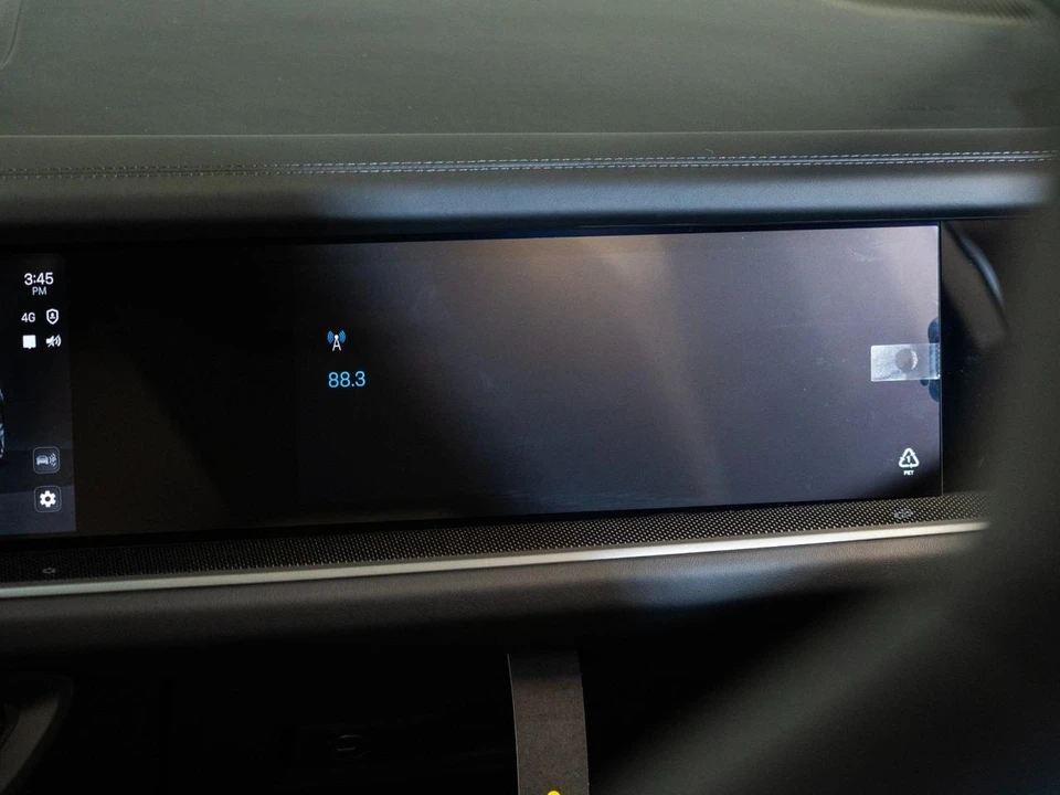 2026 Porsche 9Y0/9Y3 Cayenne GTS - Image 26 of 28