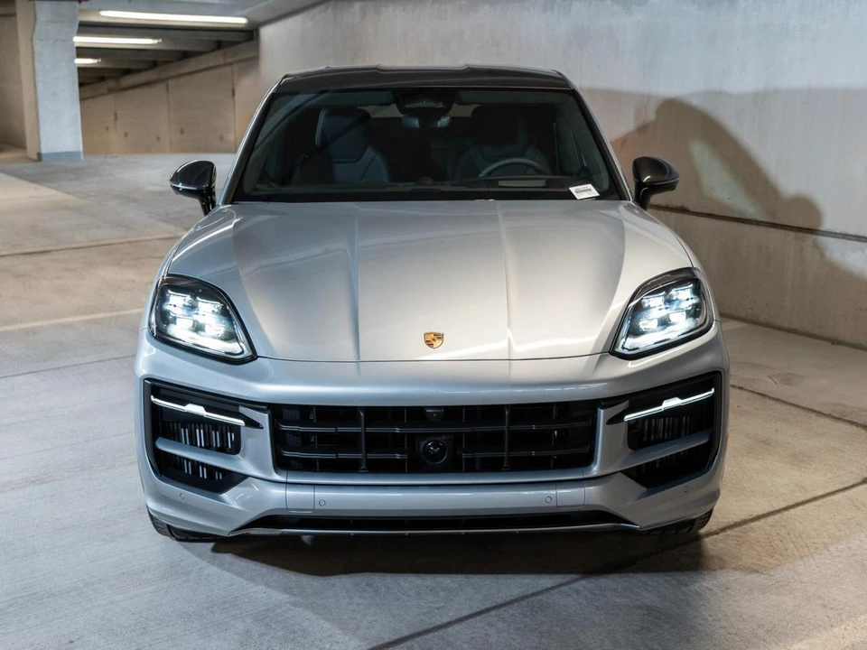2026 Porsche 9Y0/9Y3 Cayenne GTS - Image 6 of 28