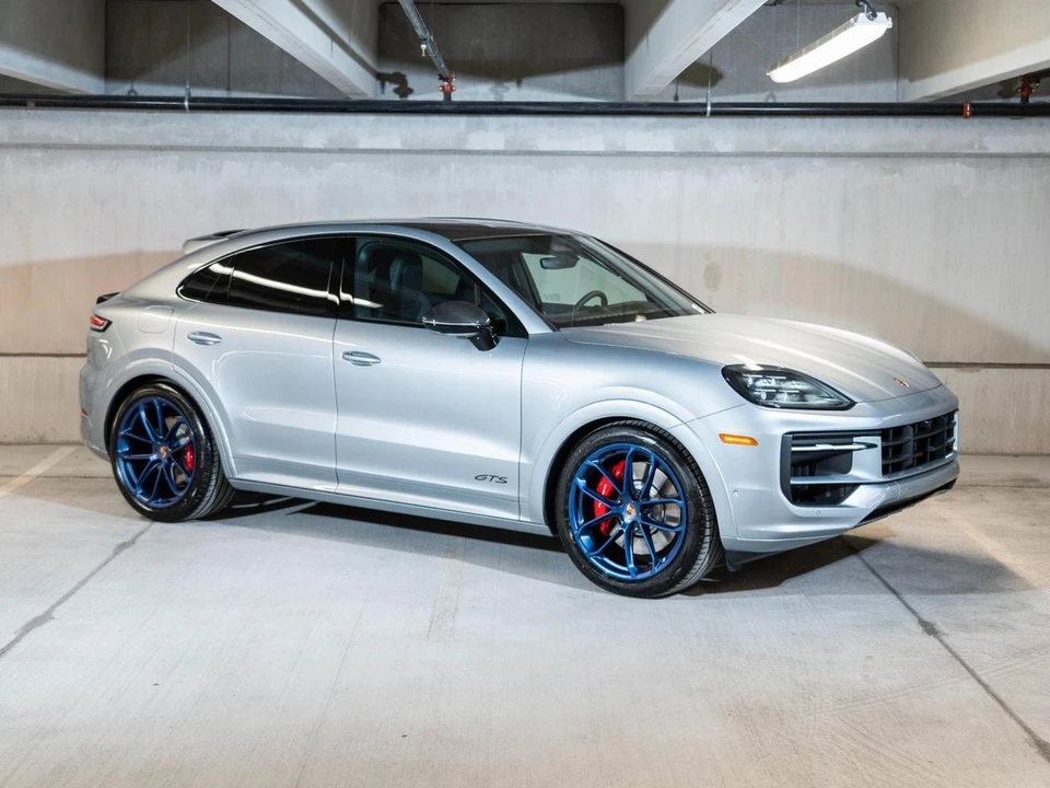 2026 Porsche 9Y0/9Y3 Cayenne GTS - Image 7 of 28