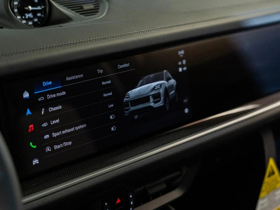 2026 Porsche 9Y0/9Y3 Cayenne GTS - Image 20 of 28