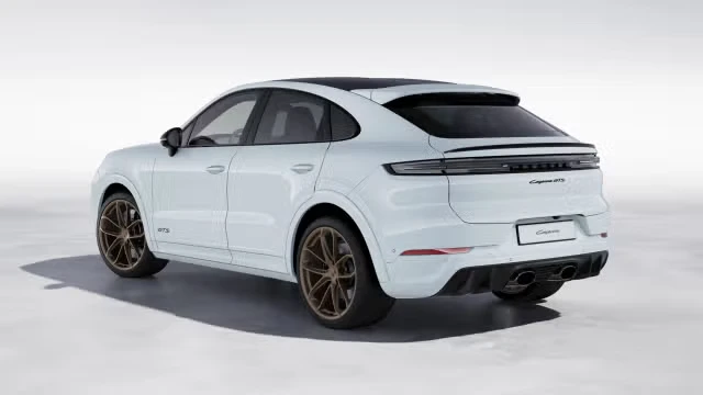 2026 Porsche 9Y0/9Y3 Cayenne GTS - Image 18 of 31