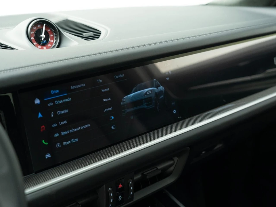 2026 Porsche 9Y0/9Y3 Cayenne GTS - Image 26 of 31