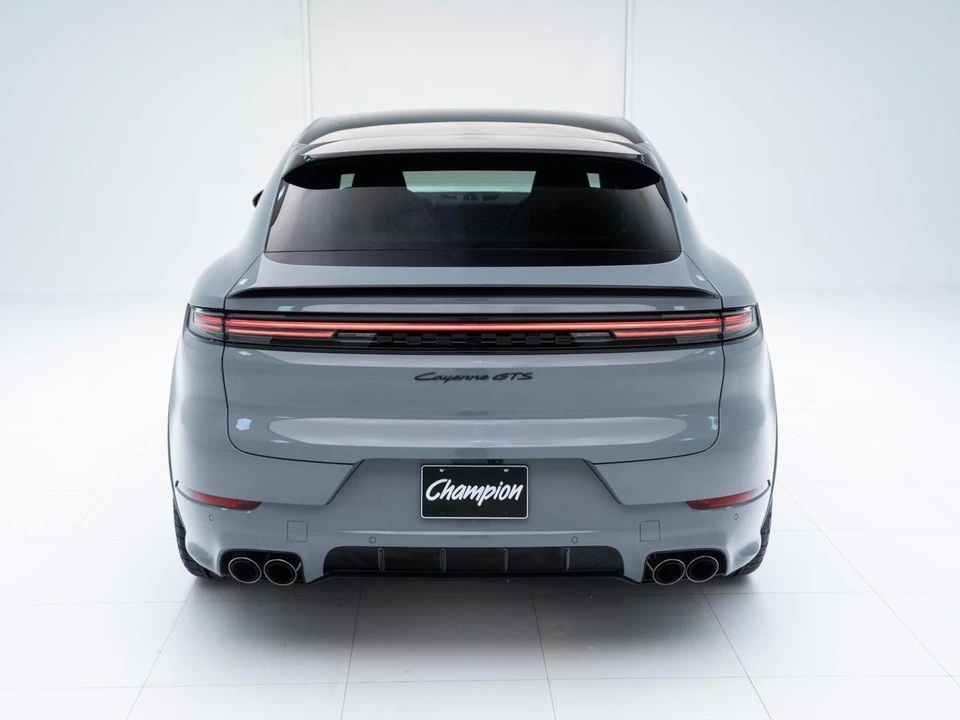 2026 Porsche 9Y0/9Y3 Cayenne GTS - Image 10 of 31
