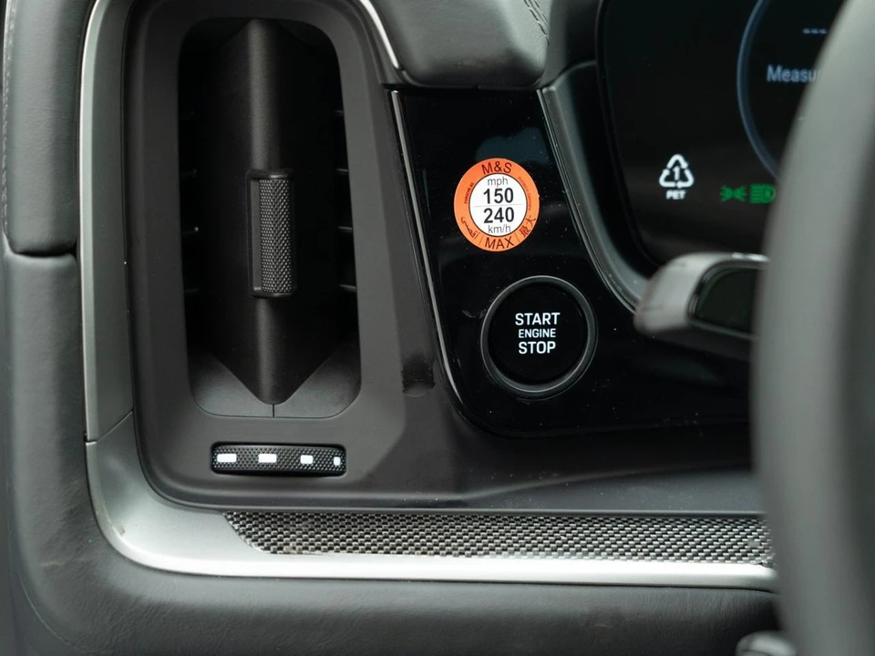 2026 Porsche 9Y0/9Y3 Cayenne GTS - Image 29 of 31