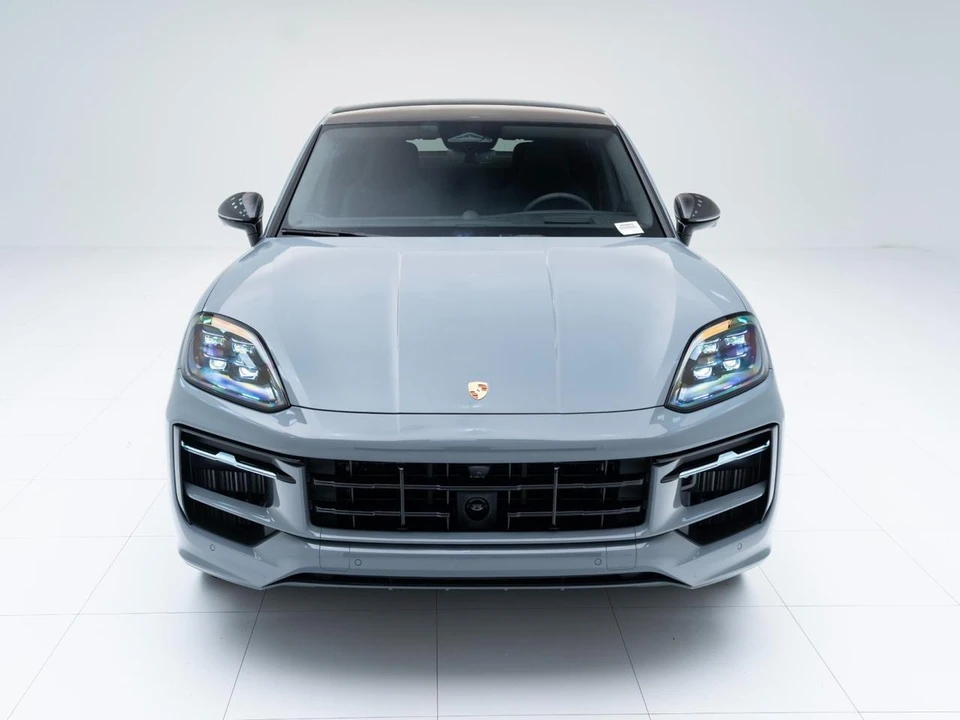 2026 Porsche 9Y0/9Y3 Cayenne GTS - Image 6 of 31