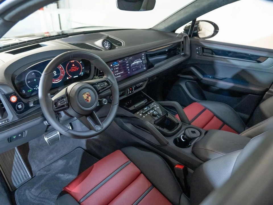2026 Porsche 9Y0/9Y3 Cayenne GTS - Image 4 of 29