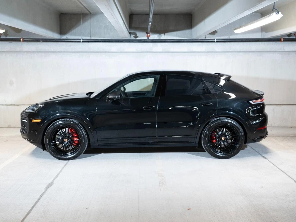 2026 Porsche 9Y0/9Y3 Cayenne GTS - Image 2 of 29