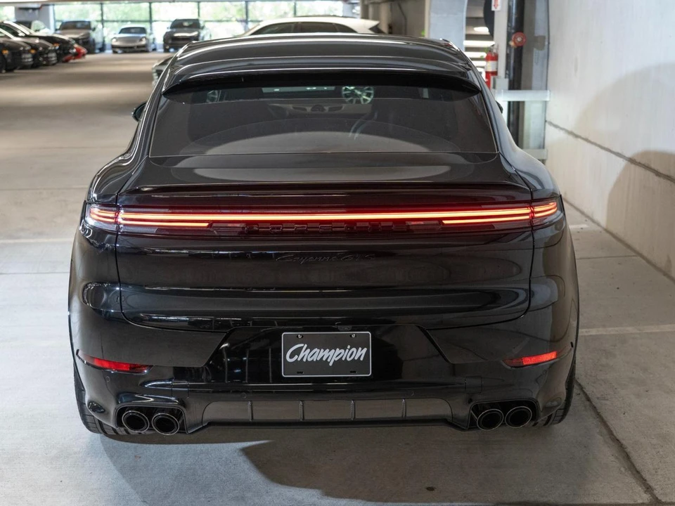 2026 Porsche 9Y0/9Y3 Cayenne GTS - Image 10 of 29