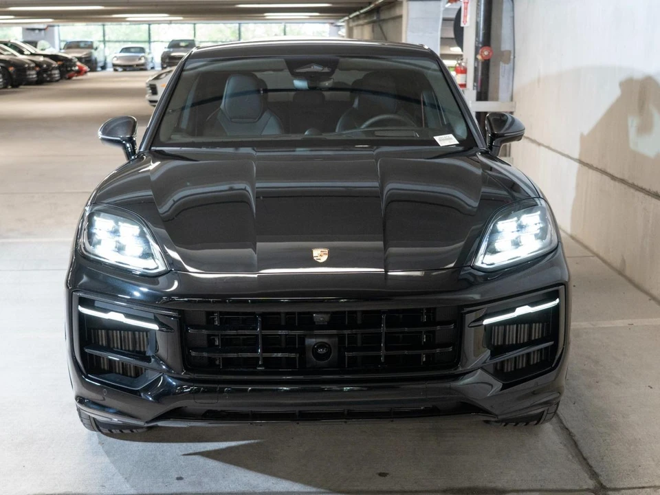2026 Porsche 9Y0/9Y3 Cayenne GTS - Image 6 of 29