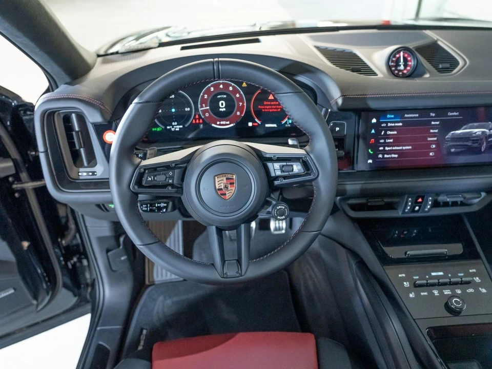 2026 Porsche 9Y0/9Y3 Cayenne GTS - Image 28 of 29
