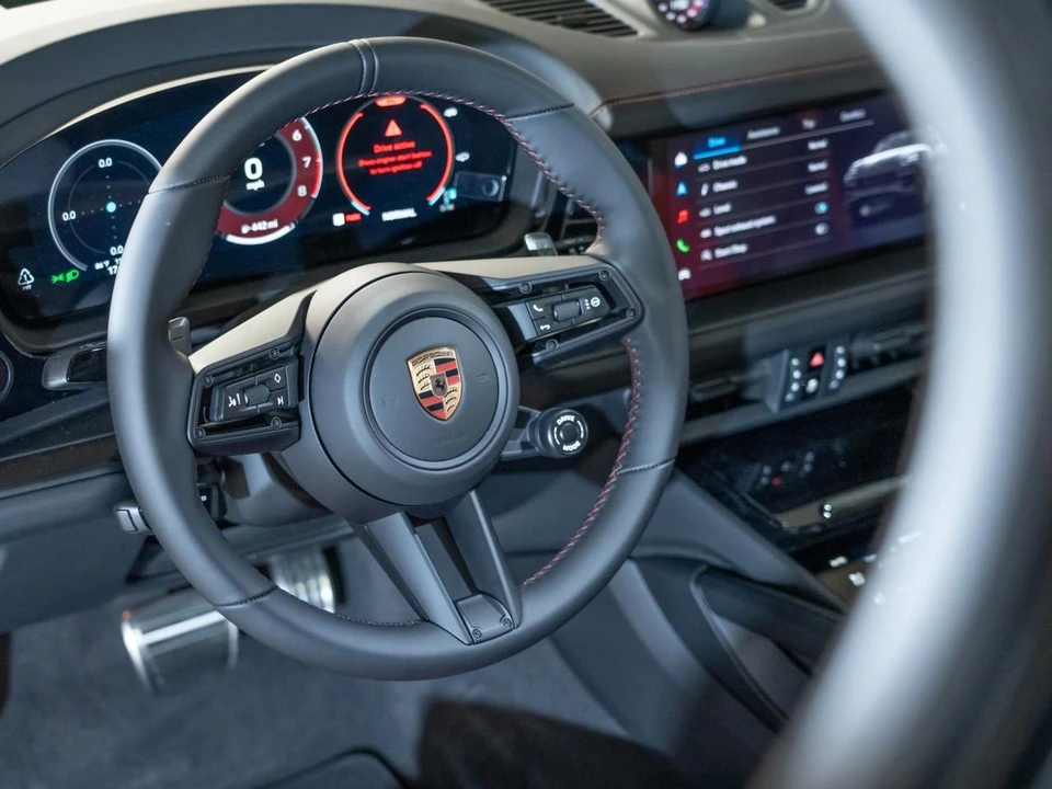 2026 Porsche 9Y0/9Y3 Cayenne GTS - Image 15 of 29