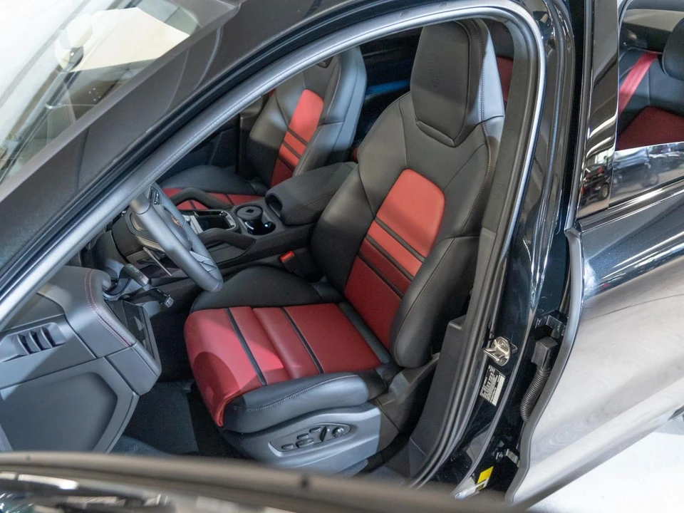 2026 Porsche 9Y0/9Y3 Cayenne GTS - Image 5 of 29