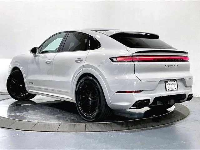 2026 Porsche 9Y0/9Y3 Cayenne GTS - Image 3 of 5