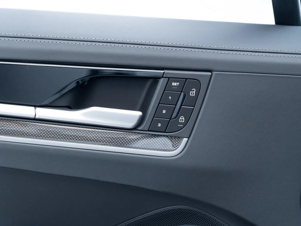 2026 Porsche 9Y0/9Y3 Cayenne GTS - Image 22 of 31