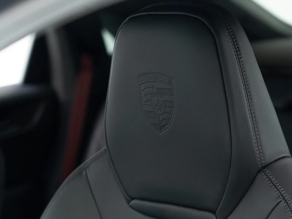2026 Porsche 9Y0/9Y3 Cayenne GTS - Image 16 of 31