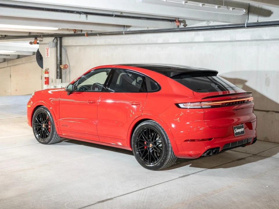 2026 Porsche 9Y0/9Y3 Cayenne GTS - Image 3 of 31