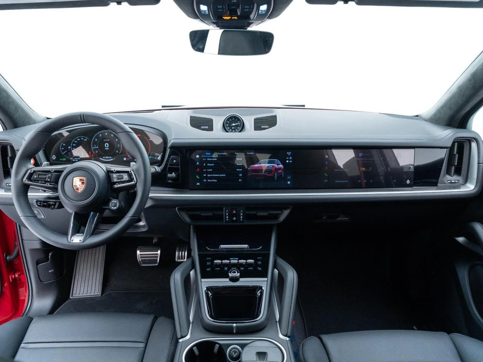 2026 Porsche 9Y0/9Y3 Cayenne GTS - Image 28 of 31