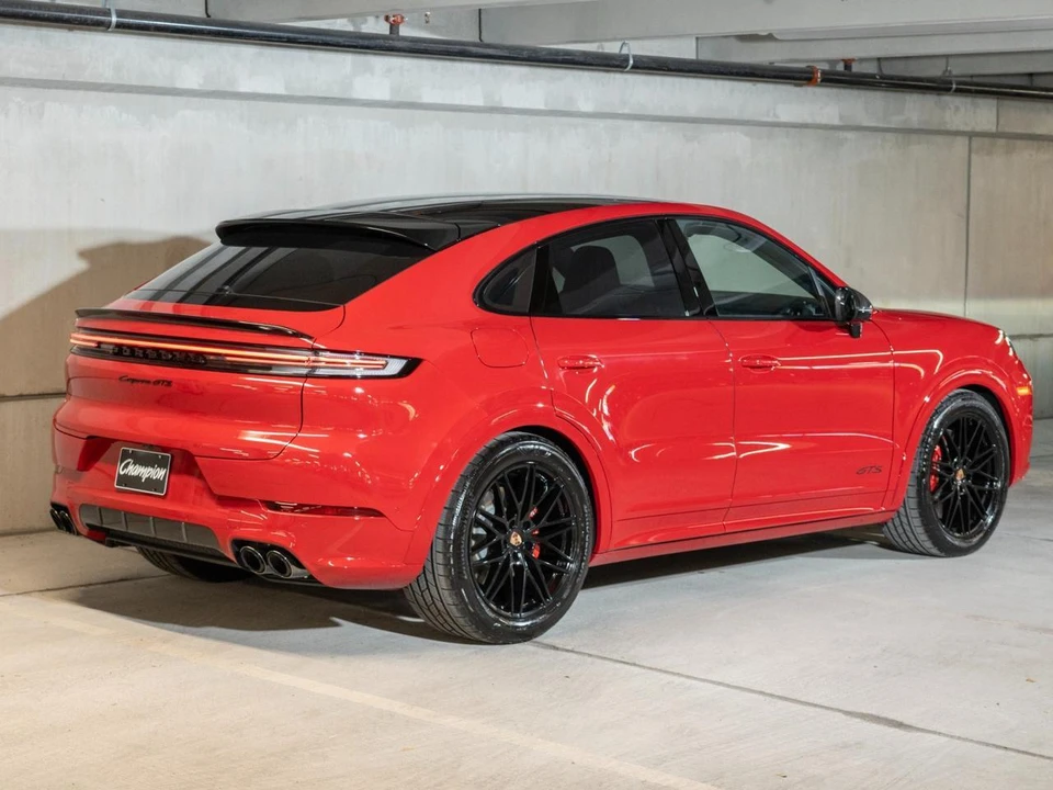 2026 Porsche 9Y0/9Y3 Cayenne GTS - Image 7 of 31