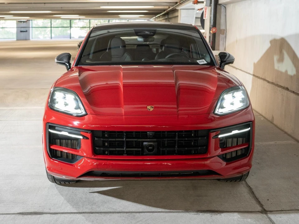 2026 Porsche 9Y0/9Y3 Cayenne GTS - Image 10 of 31