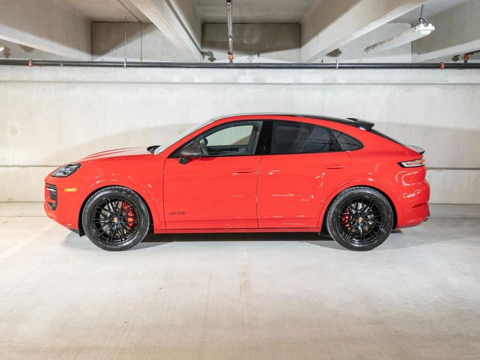 2026 Porsche 9Y0/9Y3 Cayenne GTS - Image 2 of 31