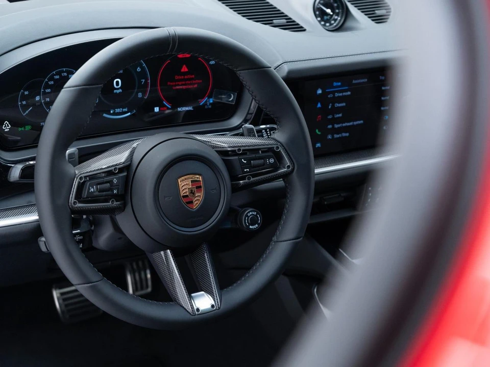 2026 Porsche 9Y0/9Y3 Cayenne GTS - Image 17 of 31