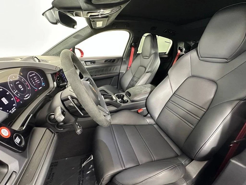 2026 Porsche 9Y0/9Y3 Cayenne GTS - Image 5 of 5