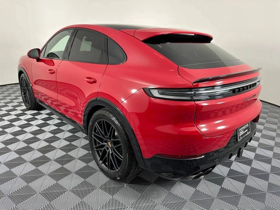 2026 Porsche 9Y0/9Y3 Cayenne GTS - Image 3 of 5