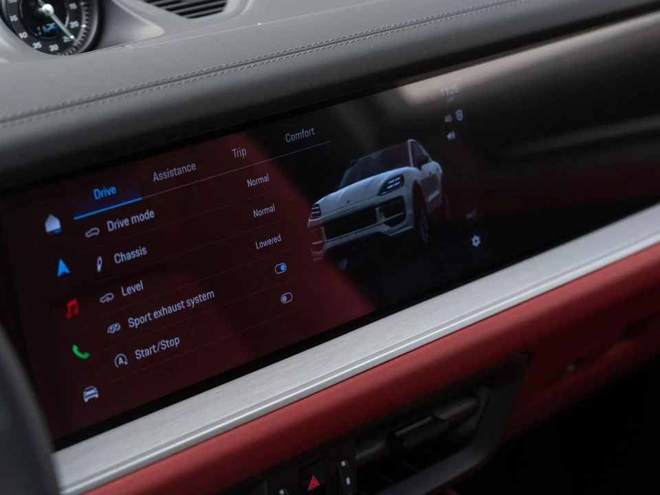 2026 Porsche 9Y0/9Y3 Cayenne GTS - Image 26 of 31