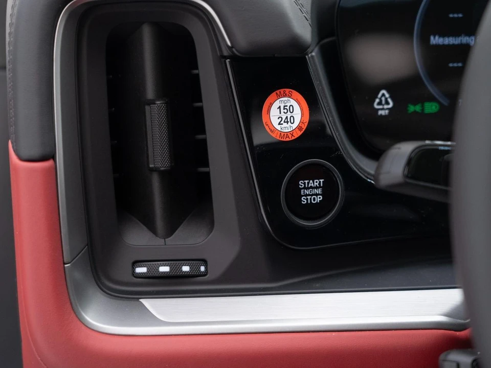 2026 Porsche 9Y0/9Y3 Cayenne GTS - Image 29 of 31