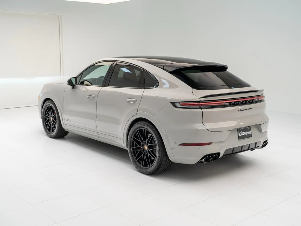 2026 Porsche 9Y0/9Y3 Cayenne GTS - Image 3 of 31
