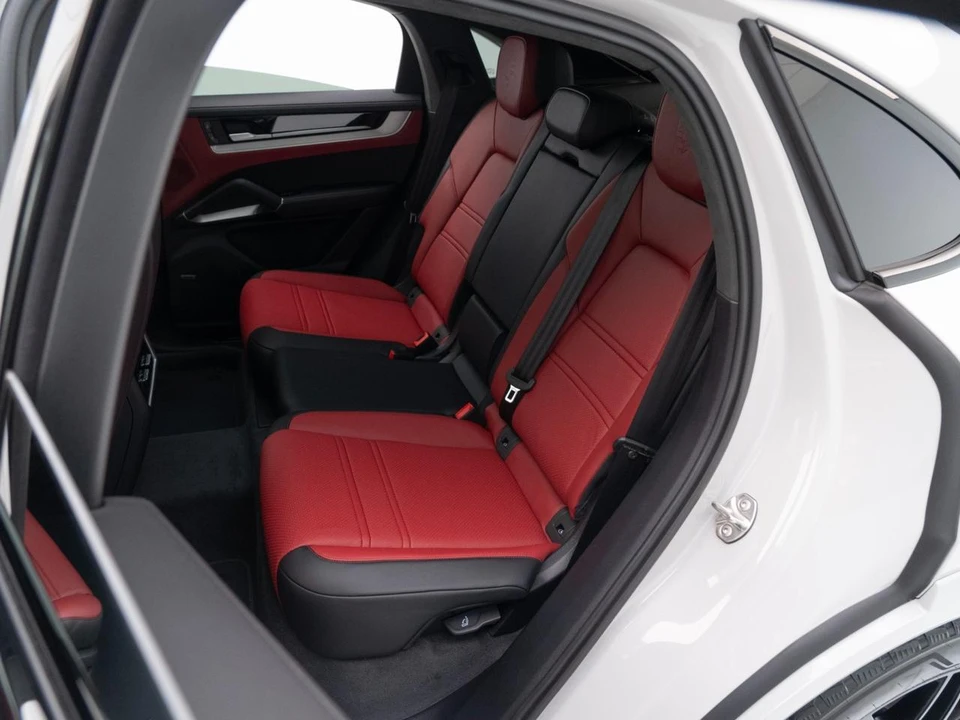2026 Porsche 9Y0/9Y3 Cayenne GTS - Image 30 of 31