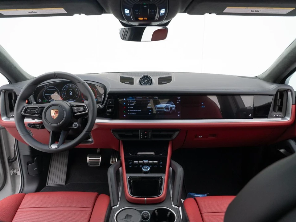 2026 Porsche 9Y0/9Y3 Cayenne GTS - Image 31 of 31