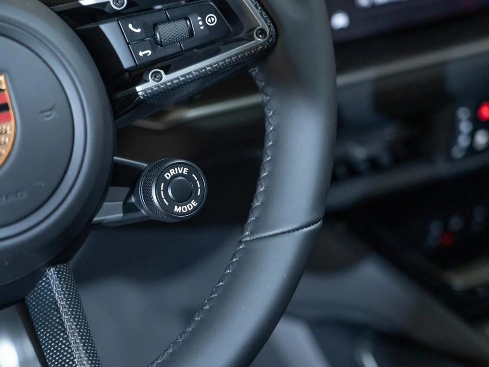 2026 Porsche 9Y0/9Y3 Cayenne GTS - Image 22 of 29