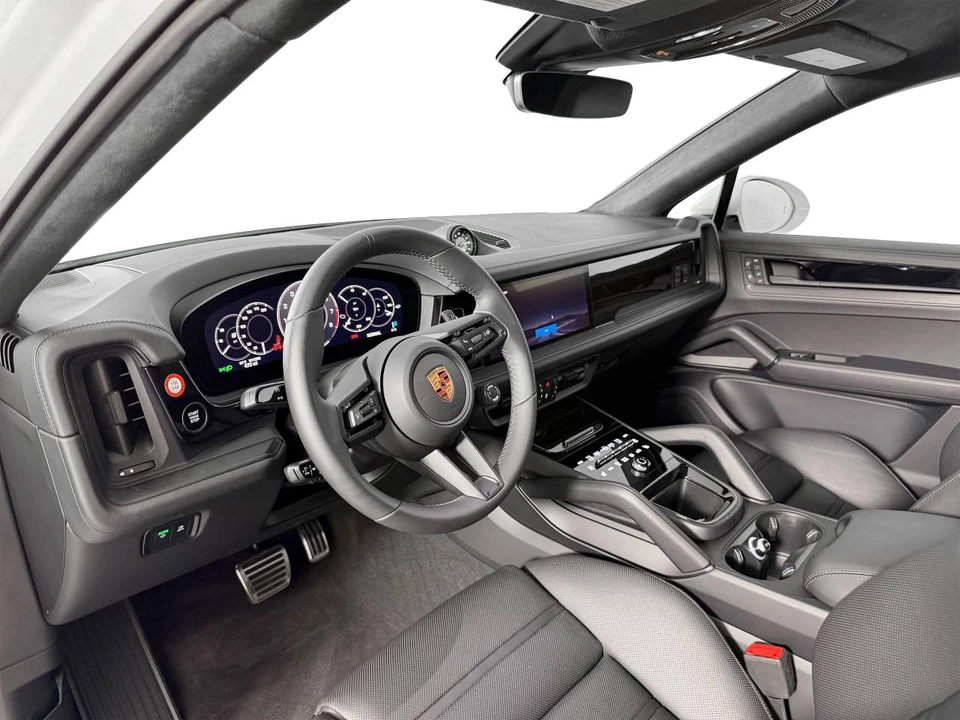 2026 Porsche 9Y0/9Y3 Cayenne GTS - Image 4 of 5