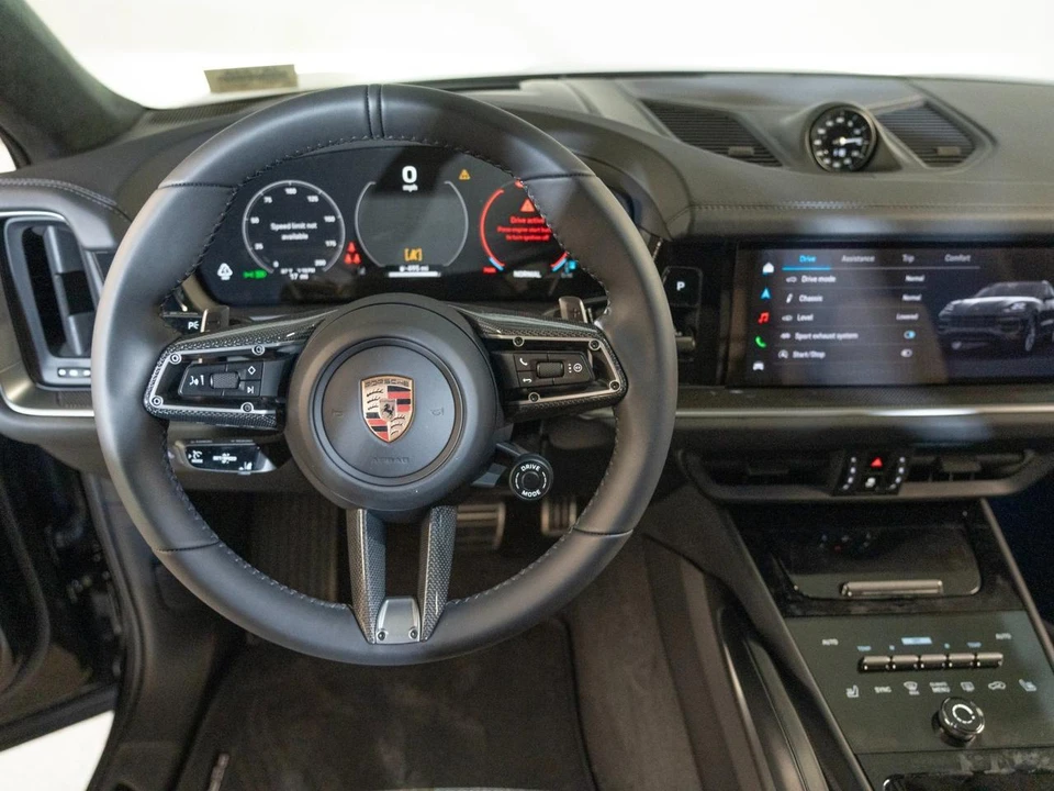 2026 Porsche 9Y0/9Y3 Cayenne GTS - Image 28 of 29