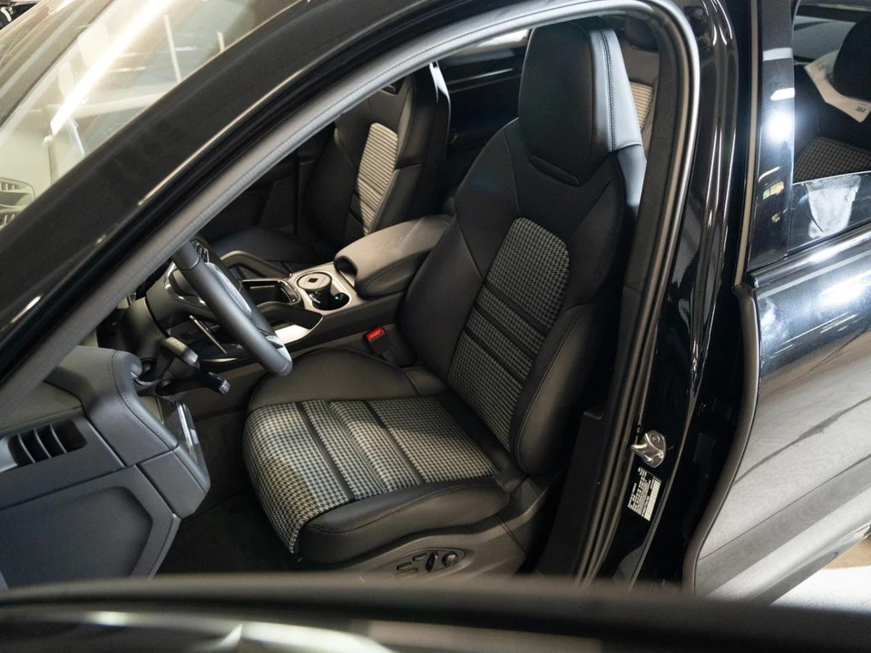 2026 Porsche 9Y0/9Y3 Cayenne GTS - Image 5 of 29