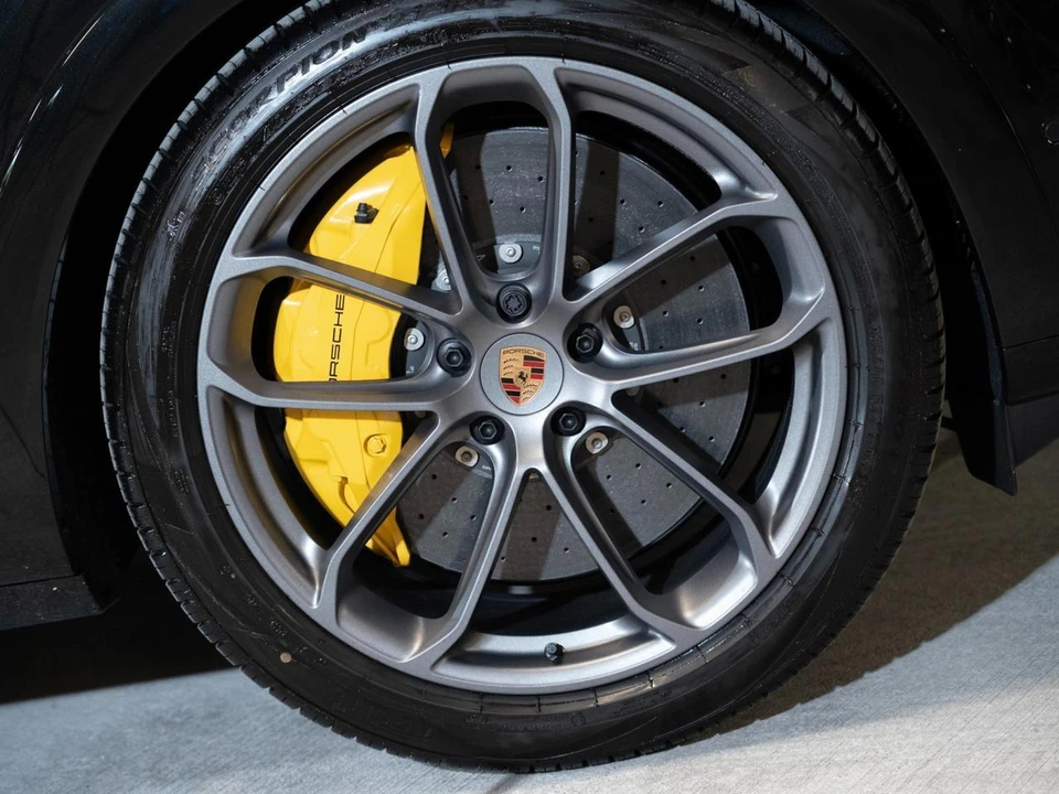 2026 Porsche 9Y0/9Y3 Cayenne GTS - Image 11 of 29