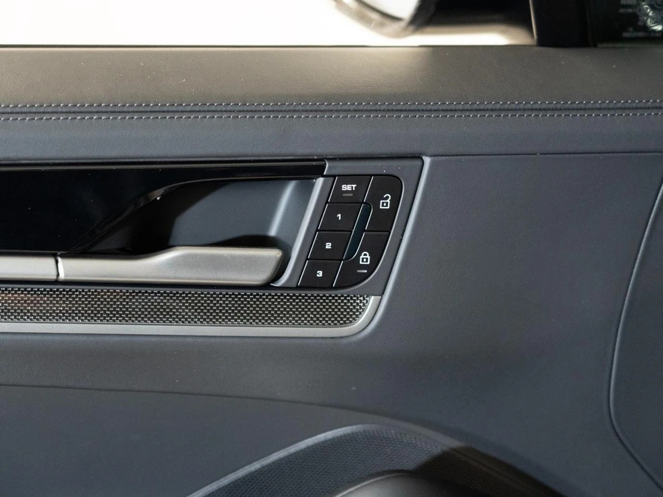 2026 Porsche 9Y0/9Y3 Cayenne GTS - Image 17 of 29