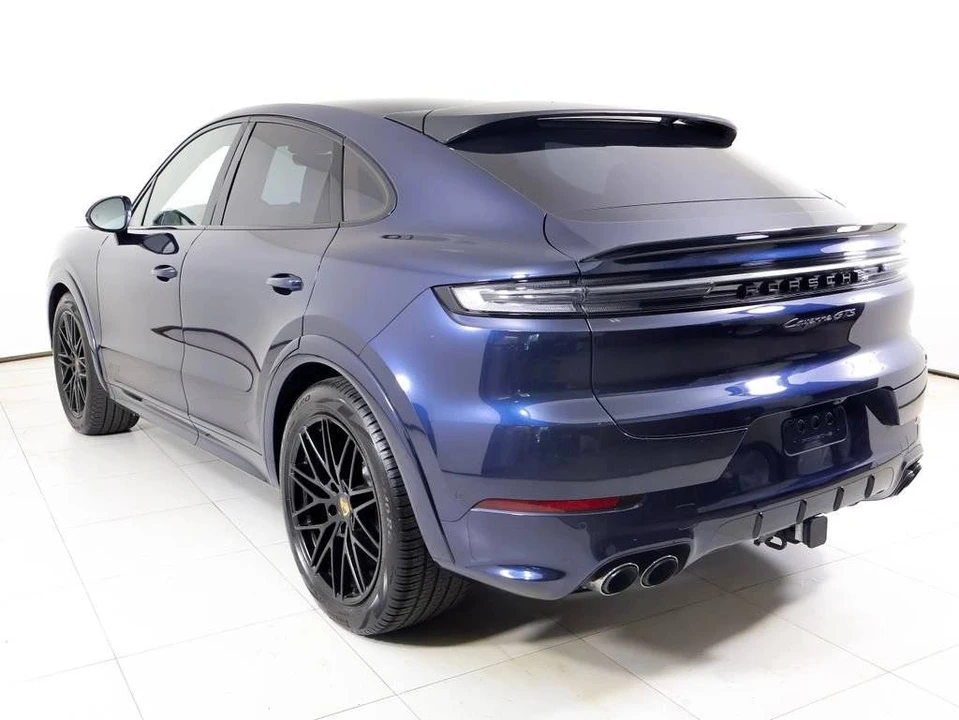 2026 Porsche 9Y0/9Y3 Cayenne GTS - Image 3 of 4