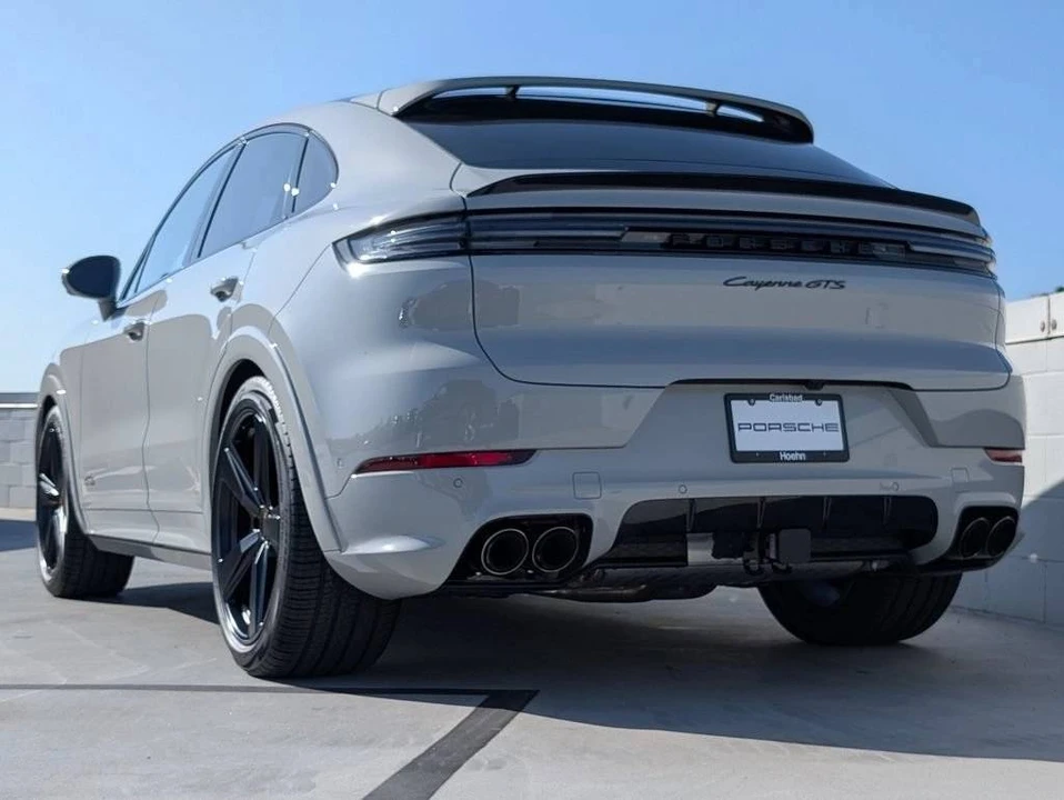 2026 Porsche 9Y0/9Y3 Cayenne GTS - Image 3 of 4