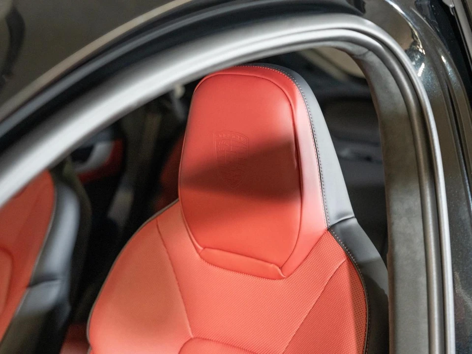 2026 Porsche 9Y0/9Y3 Cayenne GTS - Image 14 of 29