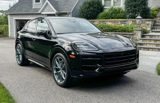 2026 Porsche Cayenne GTS Coupe Lightweight Sport Package