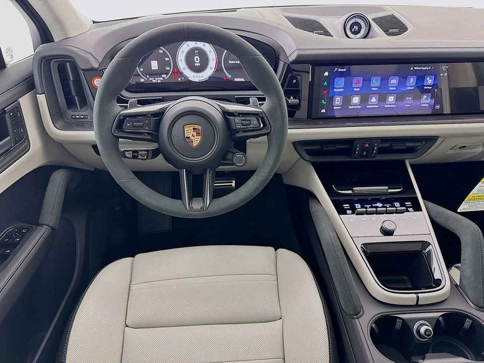 2026 Porsche 9Y0/9Y3 Cayenne GTS - Image 27 of 31